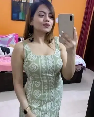 Call Girl Partapgarh